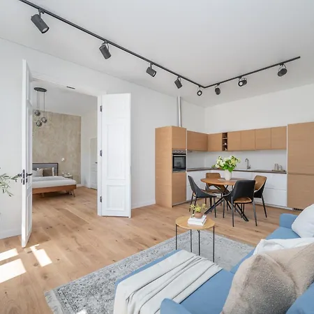 Апартаменты Sunny Garden Street In