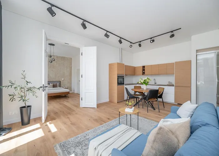 Apartment Sunny Garden Street In